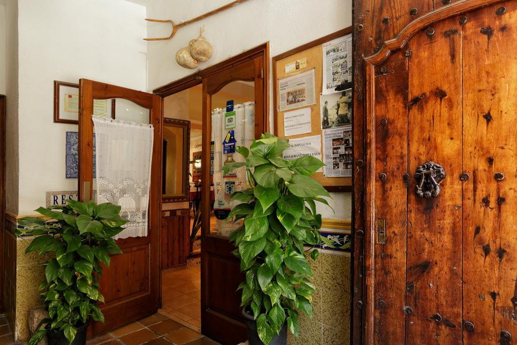 Hostal Populetus Poboleda エクステリア 写真