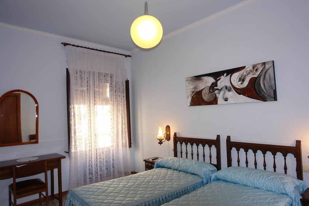 Hostal Populetus Poboleda 部屋 写真